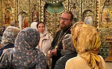 В Казанской епархии проводят просветительские беседы с экскурсоводами Раифской обители
