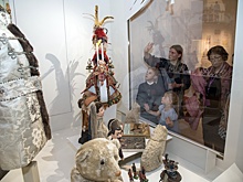 Эрмитаж представил игрушки и дневники детей последнего царя