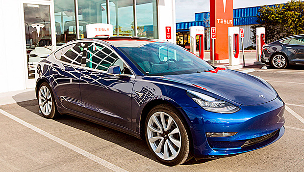 Стала известна реальная цена Tesla Model 3