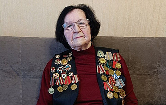 "Все подвиги проходят через короткое слово "надо": 101-летняя ветеран о дорогах войны