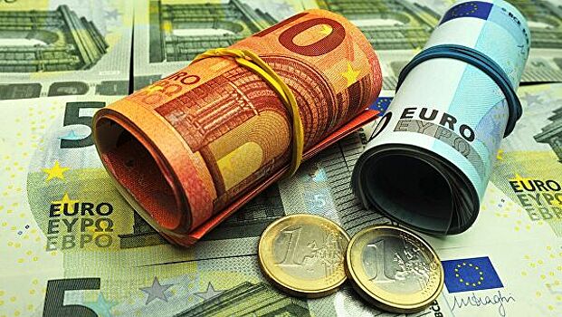 Официальный курс евро на выходные и понедельник вырос до 78,55 рубля