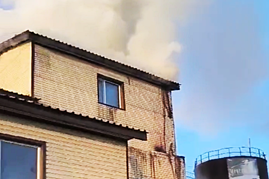 В столице Приангарья загорелось здание пивоварни