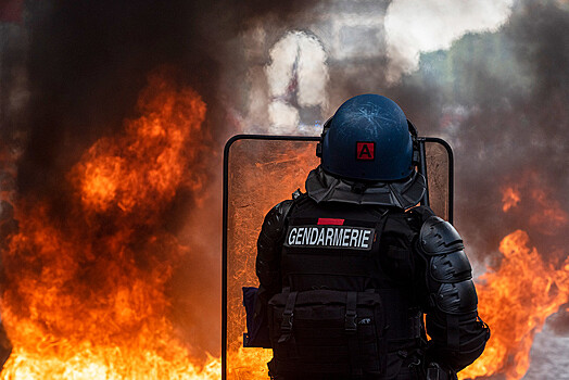 Алжирские болельщики после победы над Нигерией устроили в Марселе беспорядки