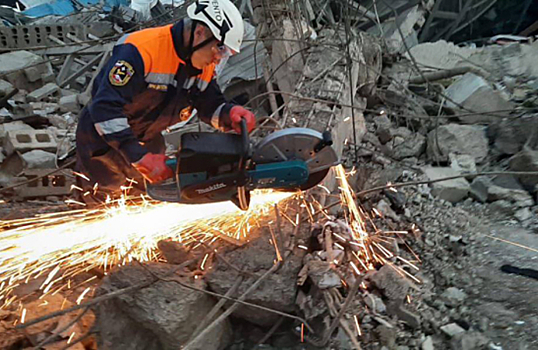 В Махачкале после взрыва на автозаправке погибли 35 человек