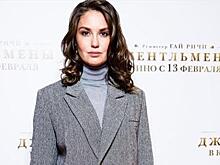 Актриса Агата Муцениеце пытается достучаться до Егора Крида