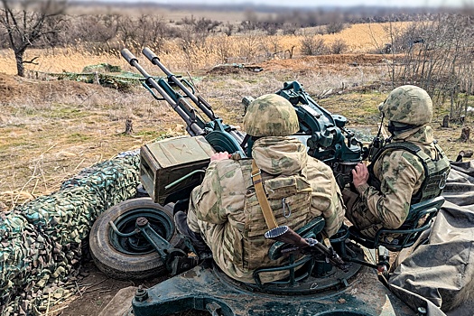 В Севастополе при отражении воздушной атаки системой ПВО сбиты две цели