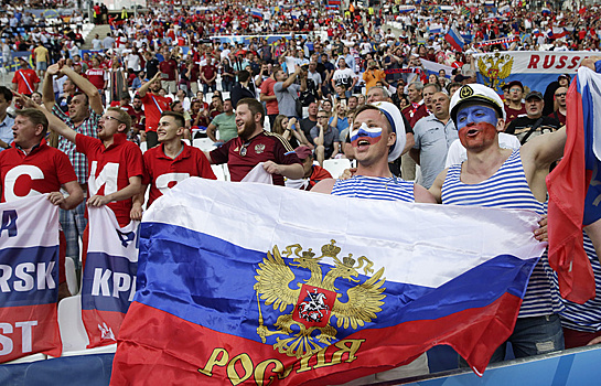 В матче России и Катара назначили три пенальти
