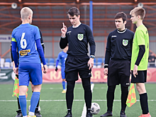 Встреча футболистов «Чертанова» со «Сменой» закончилась счетом 5:0