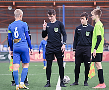 Встреча футболистов «Чертанова» со «Сменой» закончилась счетом 5:0