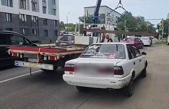 Благовещенец лишился автомобиля за перевозку 3-летнего ребенка без удерживающего устройства