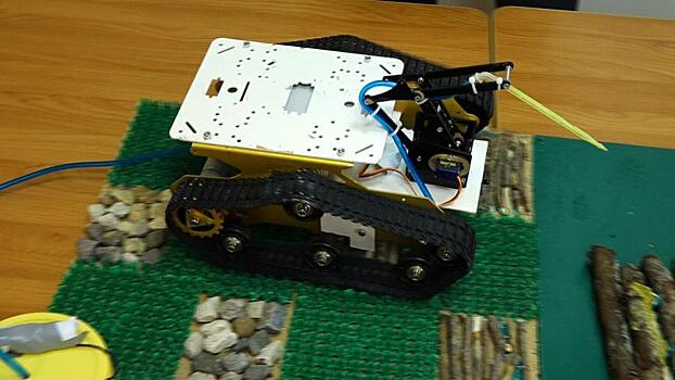 Робот против торфяников. Школьники из Орехово-Зуева разработали машину, которая будет тушить пожары