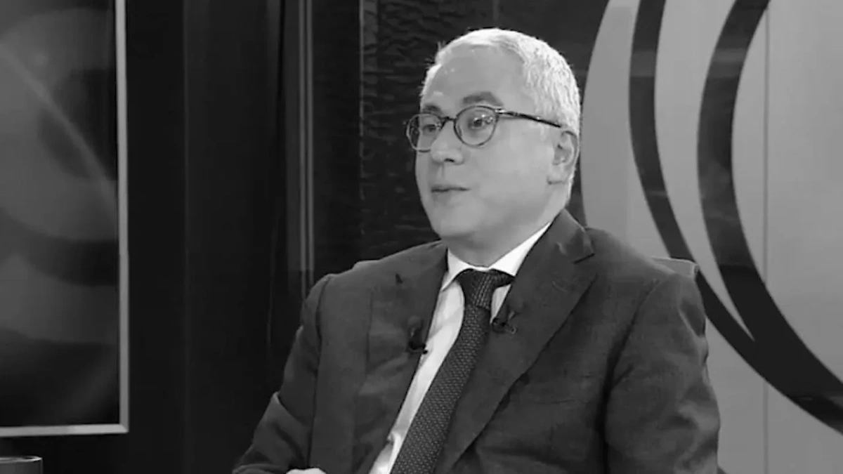 Известный телеведущий Туркмен погиб с семьей в пожаре на курорте в Турции