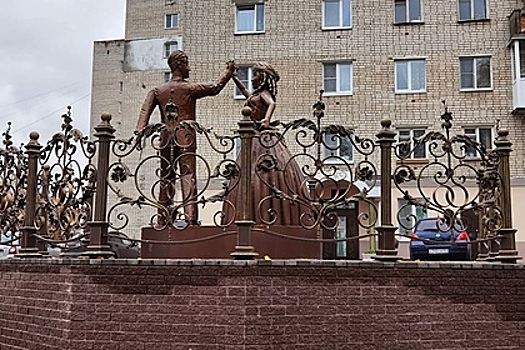 Жители российского региона пожаловались на скульптуру «уродцев»