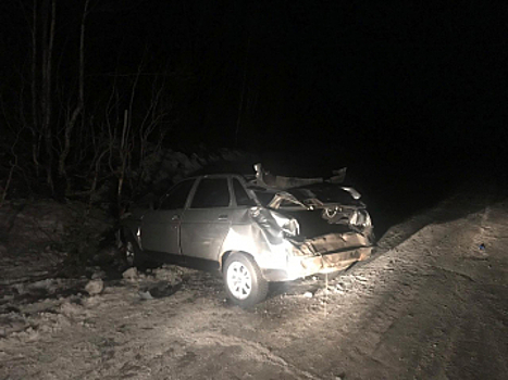 Водитель легковушки пострадал в аварии в Мурманской области