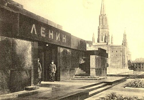 Тайная комната Мавзолея: кого собирались хоронить рядом с Лениным