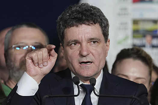 Президента Румынии освистали из-за поддержки Украины