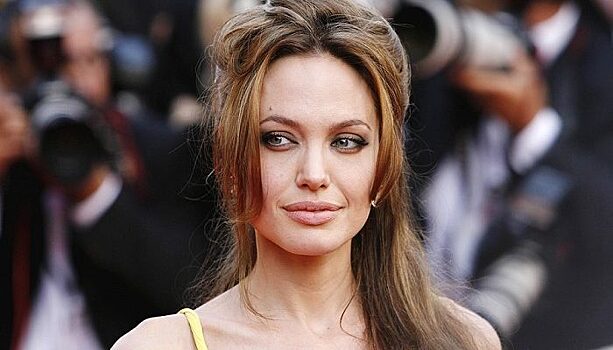 Развод не дает покоя: очередная депрессия и истощение Анджелины Джоли