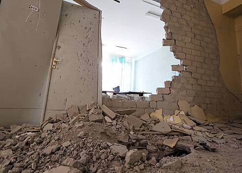 Снаряд ВСУ попал в здание детского сада в Донецке