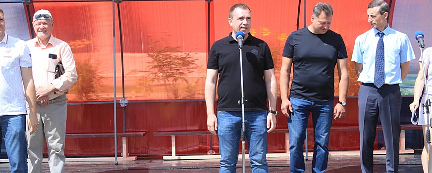 Виталий Перетолчин и Артём Лобков поддержали участников 41-х сельских спортивных игр, организованных в честь 55-летия Усть-Илимского района