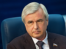 Лысаков предложил создать комиссию по поправкам в техрегламент о безопасности автомобилей