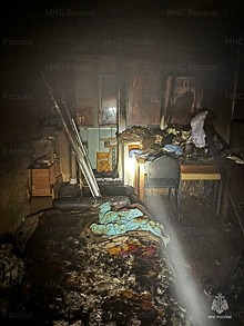 Три человека госпитализированы после ночного пожара в Калуге