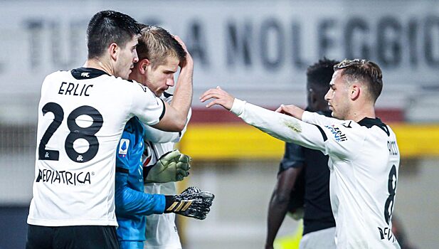 Гол вратаря Проведеля спас «Лацио» в матче с «Атлетико»