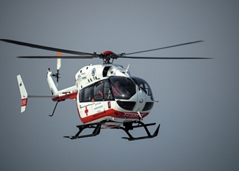 Санитарный вертолет эвакуировал пострадавшего в ДТП на юге Москвы