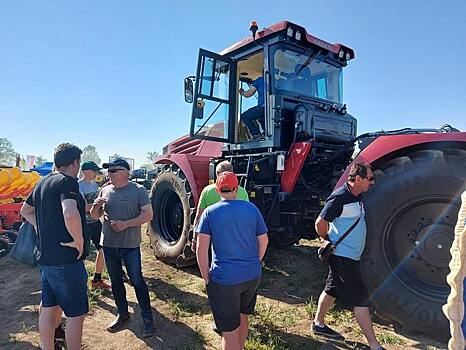 Словацким аграриям презентовали «КИРОВЕЦ» К-743М