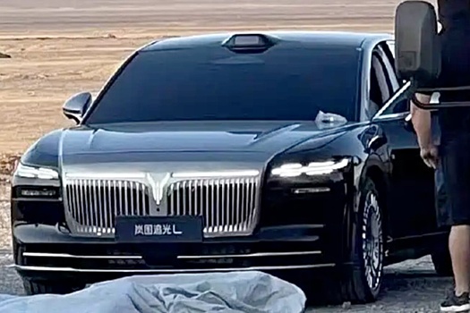 Опубликованы шпионские фото нового седана Voyah Passion L