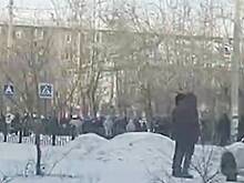 В российской школе произошла эвакуация из-за звонка о минировании