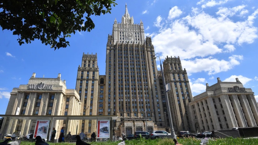 МИД России выразил протест дипломату из Эстонии из-за сноса памятника
