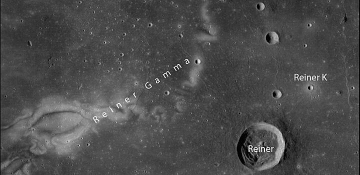 На Луне заметили валуны со странными свойствами