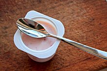 Роскачество нашло антибиотики в клубничных йогуртах