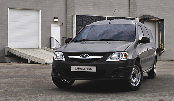 Фургон Lada Largus в шестой раз признали «Автомобилем года в России»