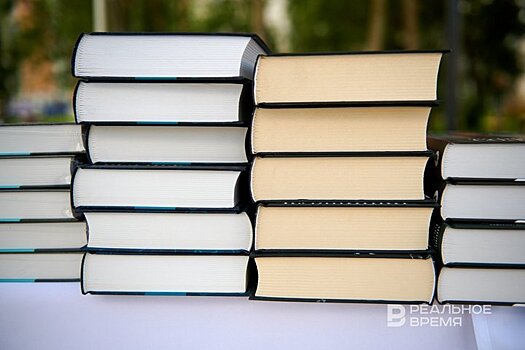 Simon & Schuster в США отказались от блёрбов — рекламных цитат на обложках книг