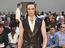 Alexander McQueen вернулся к национальным традициям