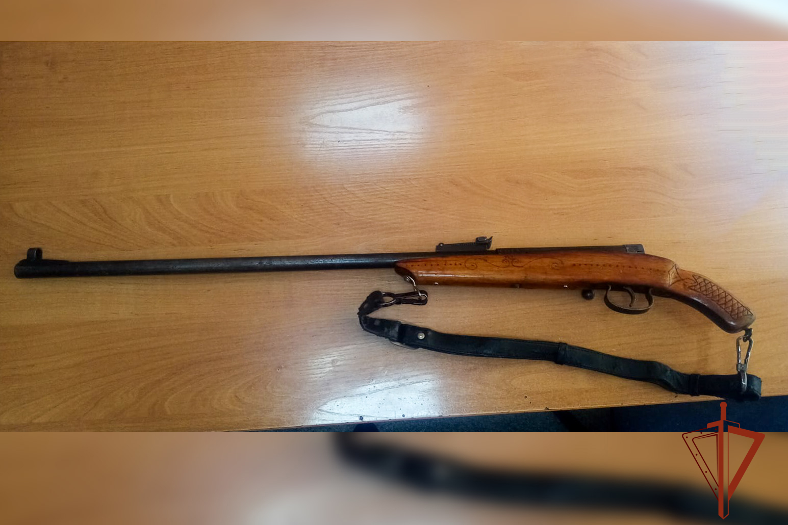 Пенсионерка с охотничьим ружьем пришла к правоохранителям в Кузбассе