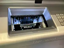 24-летнего самарца задержали после снятия денег в банкомате