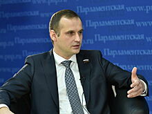 Депутат Леонов призвал запретить оборот вейпов