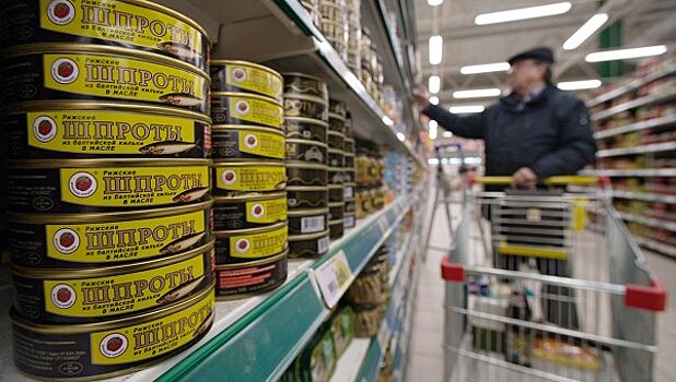 Россия возобновит поставки шпрот из Прибалтики