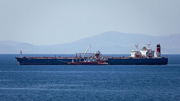 В танкерной пробке у берегов Турции нашли казахстанскую нефть