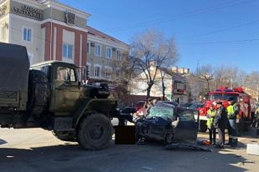 В ДТП в Уссурийске погибла женщина и пострадал ребёнок