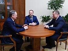 Астраханский губернатор обсудил с представителями ФСБ антитеррористическую безопасность в Астраханской области
