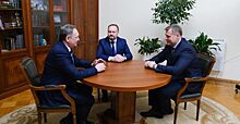 Астраханский губернатор обсудил с представителями ФСБ антитеррористическую безопасность в Астраханской области