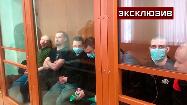 Опубликованы кадры с фигурантами дела о покушении на Соловьева в зале суда