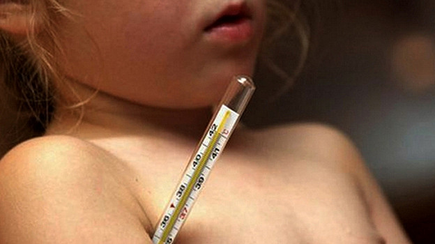 В Воронежской области семья умершей от пневмонии 2-летней девочки примирилась с врачом