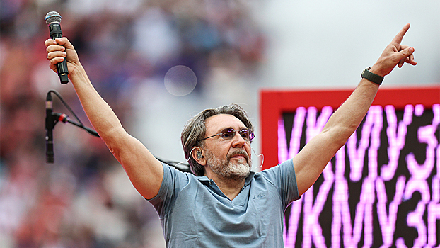 Единственный сын Сергея Шнурова: в кого он превратился