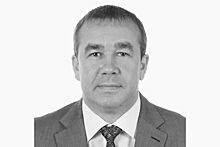 Российский депутат умер за рулем Infiniti