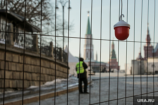 Проход на Красную площадь в Москве закрыли после теракта