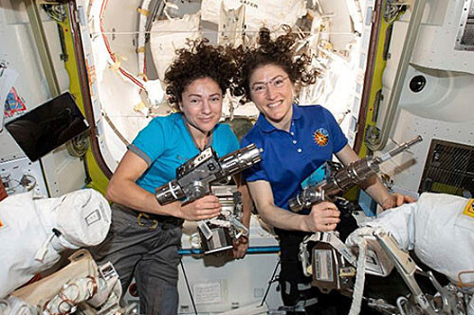 Сегодня в открытый космос впервые в истории выйдут две женщины